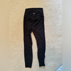Lululemon size 2 leggings in great condition